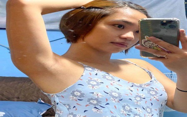 Fetish në sqetull Video më e mirë në Shqipëri  Albania